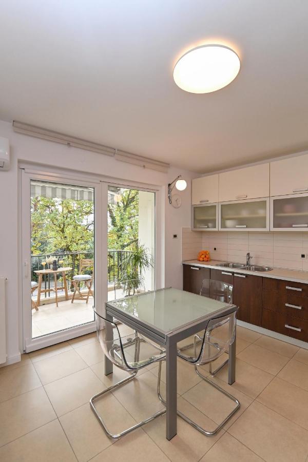 Apartman Pergul Rijeka Buitenkant foto